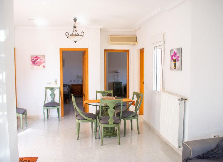 Resale - Villa - Orihuela Costa - La Zenia