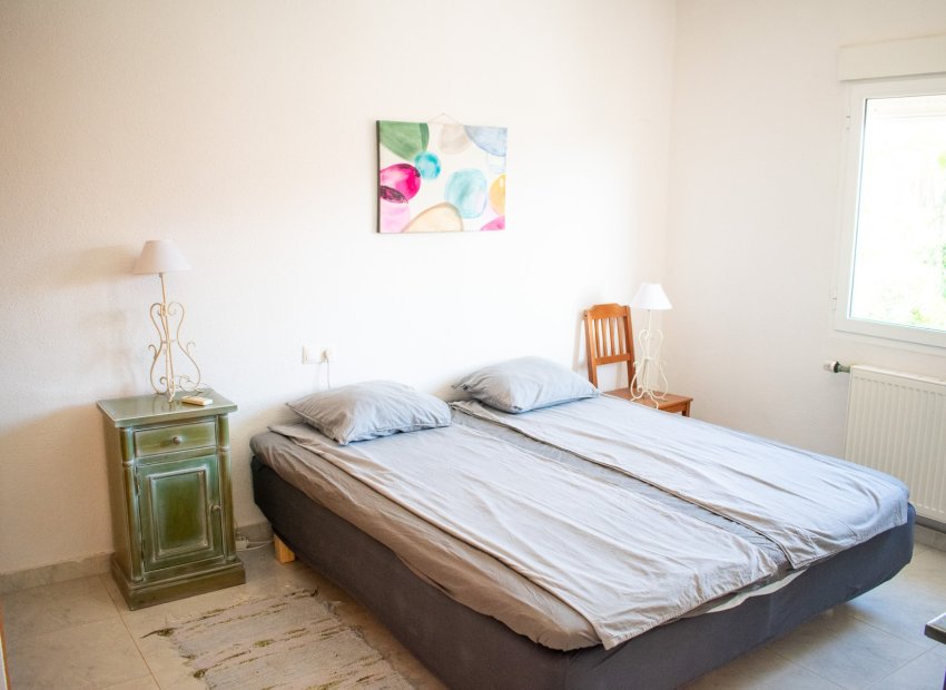 Resale - Villa - Orihuela Costa - La Zenia