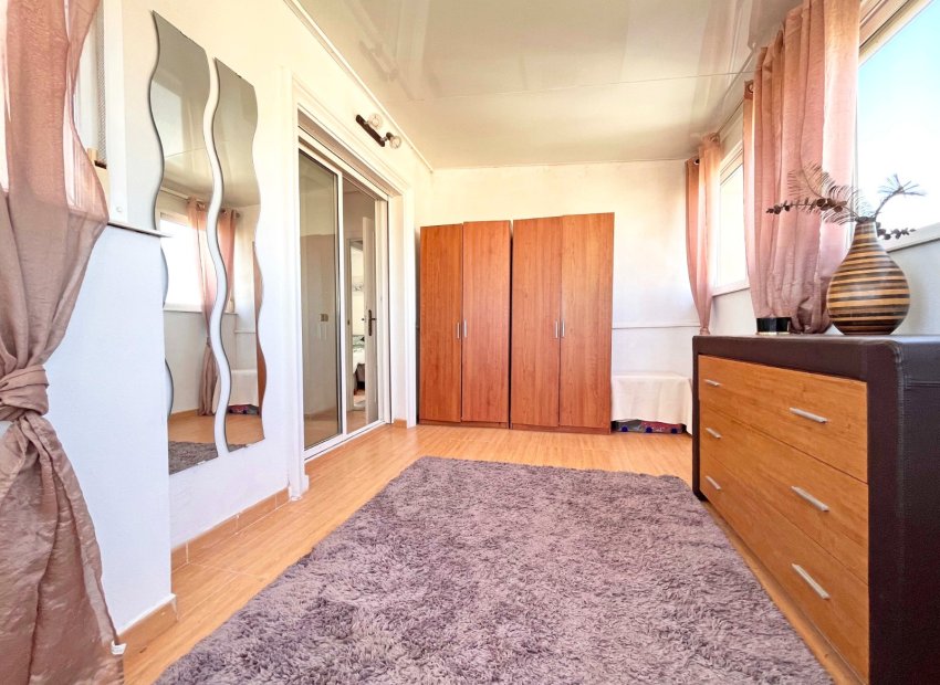 Resale - Villa - Orihuela Costa - La Zenia