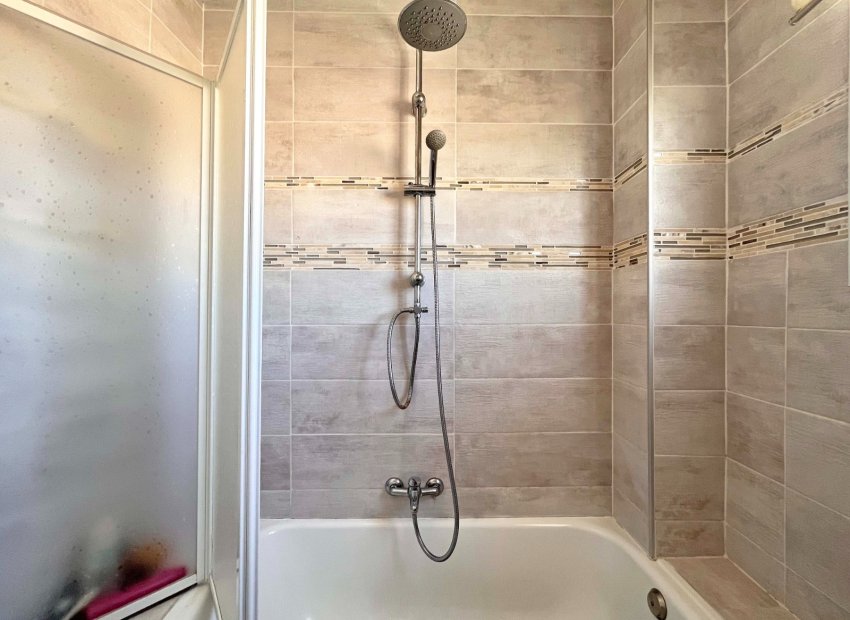 Resale - Villa - Orihuela Costa - La Zenia