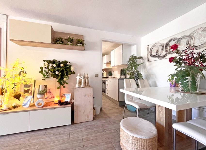 Resale - Villa - Orihuela Costa - La Zenia