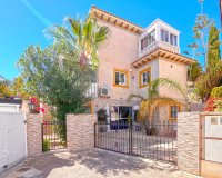 Resale - Villa - Orihuela Costa - La Zenia