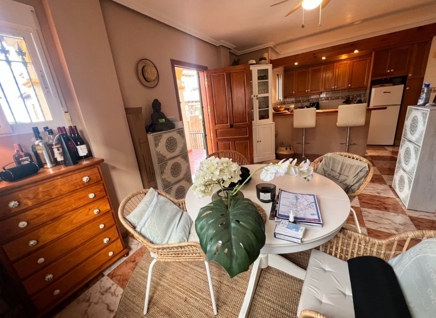 Resale - Villa - Orihuela Costa - La Zenia