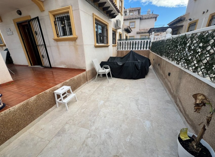 Resale - Villa - Orihuela Costa - La Zenia