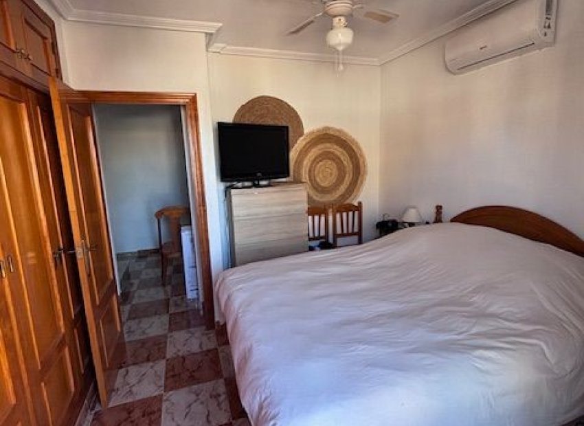 Resale - Villa - Orihuela Costa - La Zenia