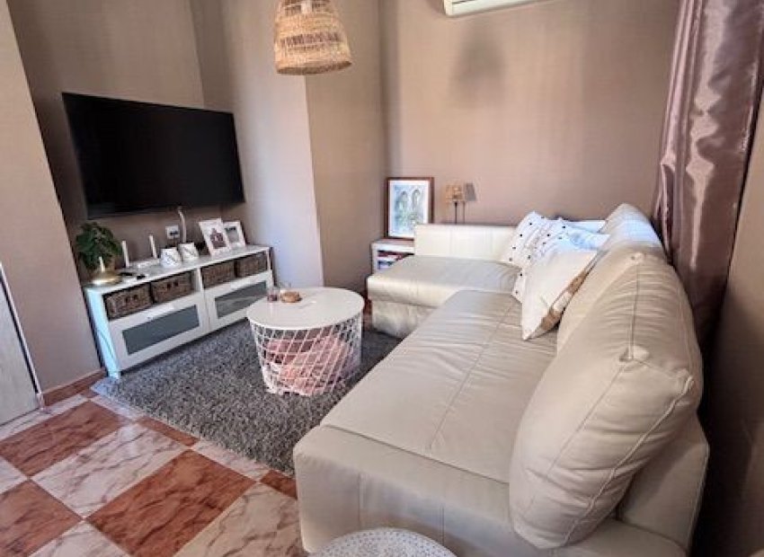 Resale - Villa - Orihuela Costa - La Zenia