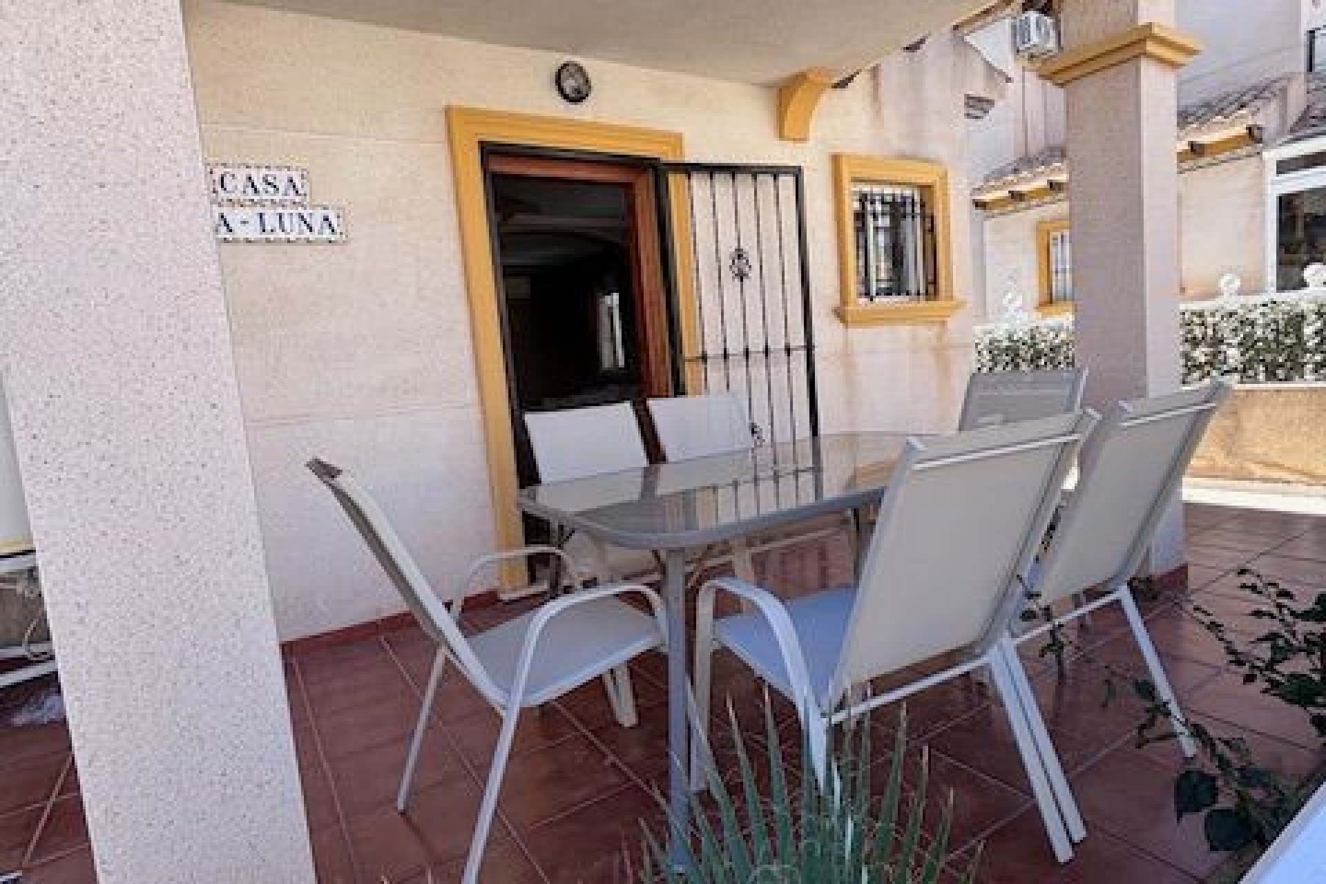 Resale - Villa - Orihuela Costa - La Zenia
