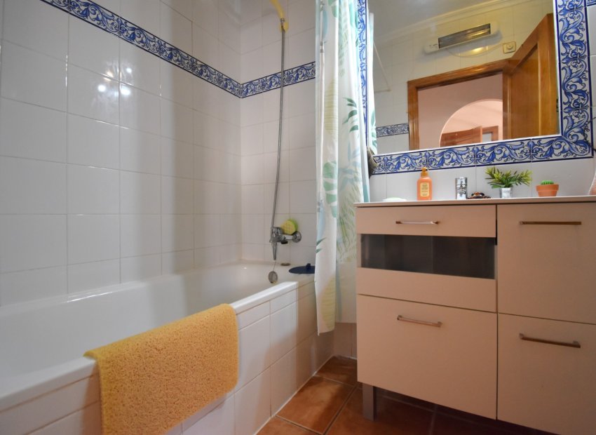 Resale - Villa - Orihuela Costa - La Zenia