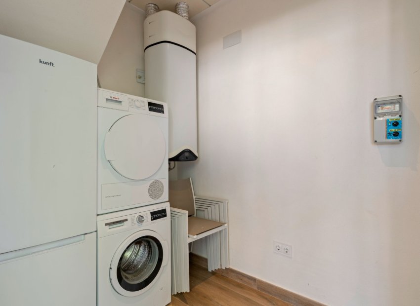 Resale - Villa - Orihuela Costa - Las Colinas golf