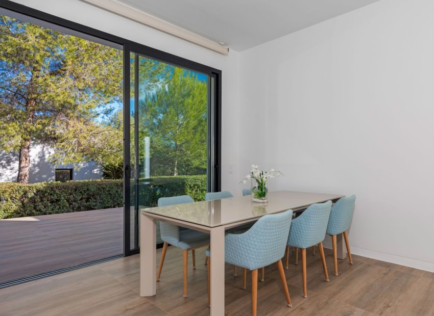 Resale - Villa - Orihuela Costa - Las Colinas golf