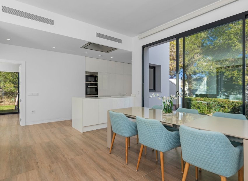 Resale - Villa - Orihuela Costa - Las Colinas golf