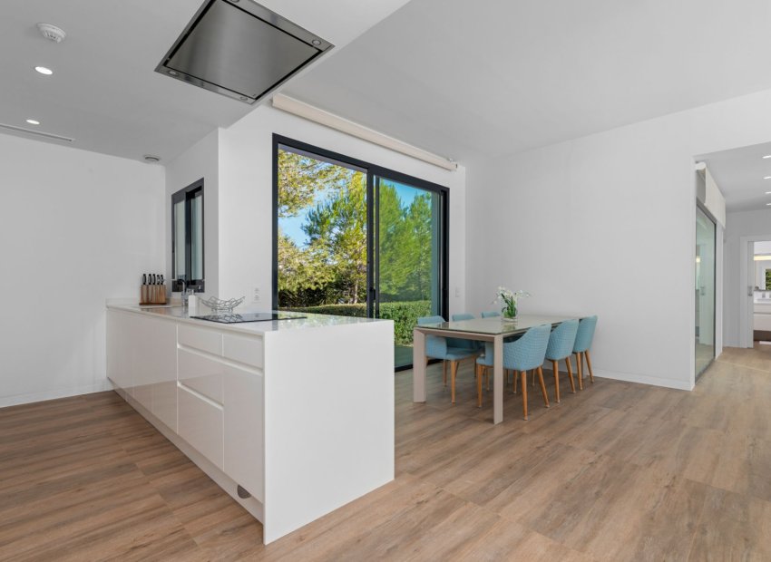 Resale - Villa - Orihuela Costa - Las Colinas golf