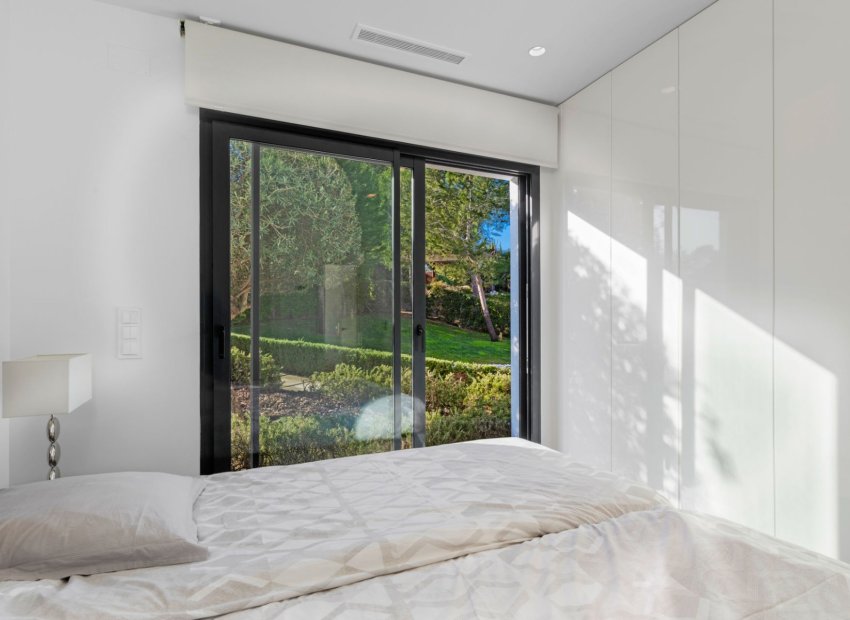 Resale - Villa - Orihuela Costa - Las Colinas golf