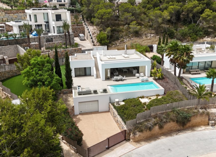 Resale - Villa - Orihuela Costa - Las Colinas golf