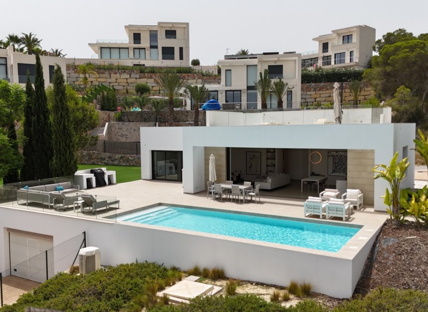 Resale - Villa - Orihuela Costa - Las Colinas golf