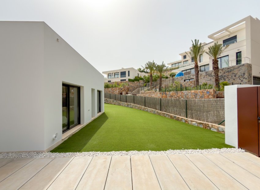 Resale - Villa - Orihuela Costa - Las Colinas golf
