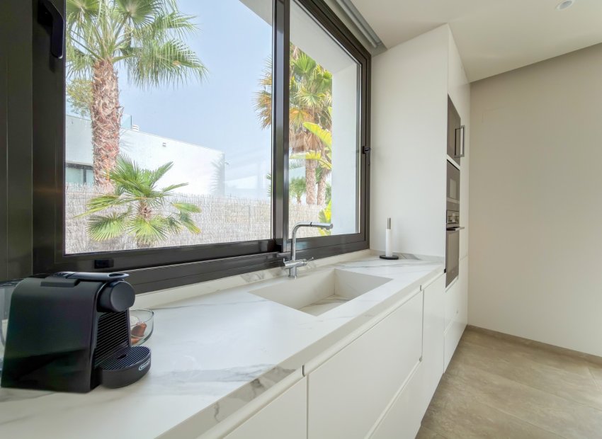 Resale - Villa - Orihuela Costa - Las Colinas golf
