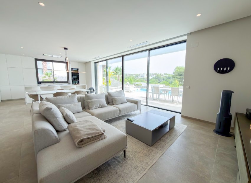 Resale - Villa - Orihuela Costa - Las Colinas golf