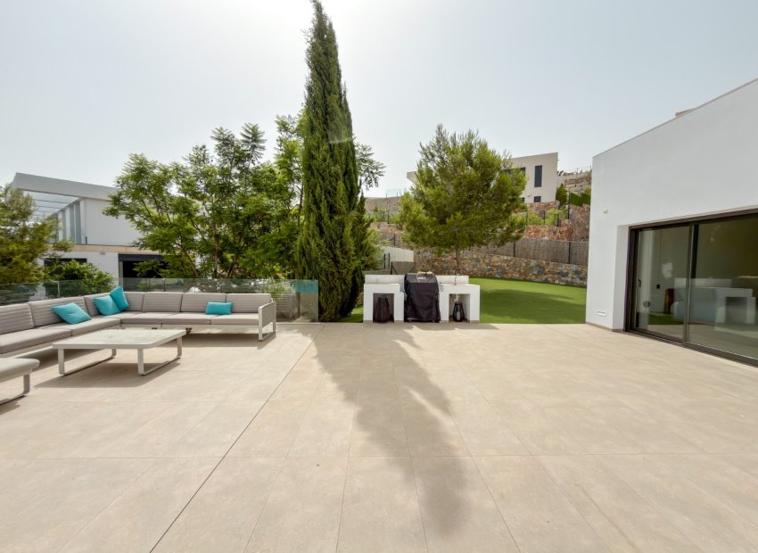 Resale - Villa - Orihuela Costa - Las Colinas golf