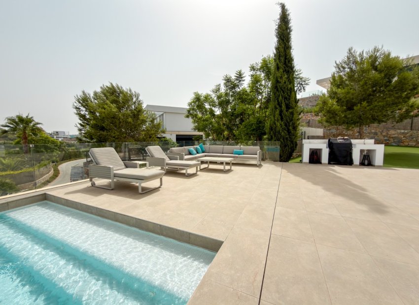 Resale - Villa - Orihuela Costa - Las Colinas golf