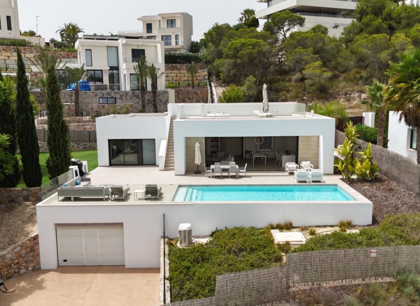 Resale - Villa - Orihuela Costa - Las Colinas golf