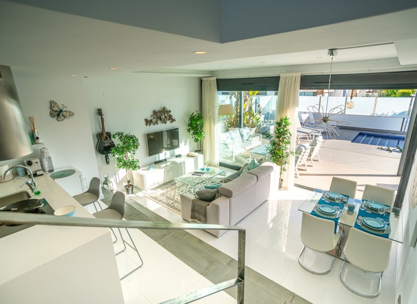 Resale - Villa - Orihuela Costa - Lomas De Cabo Roig