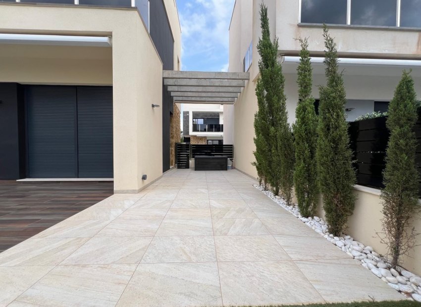 Resale - Villa - Orihuela Costa - Lomas De Cabo Roig