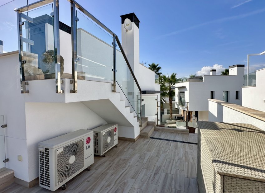 Resale - Villa - Orihuela Costa - Lomas De Cabo Roig