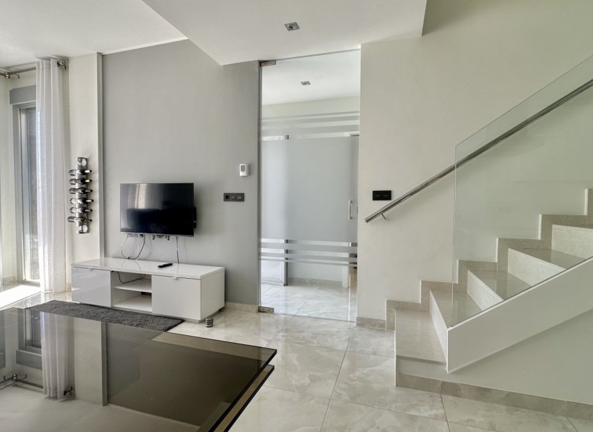 Resale - Villa - Orihuela Costa - Lomas De Cabo Roig