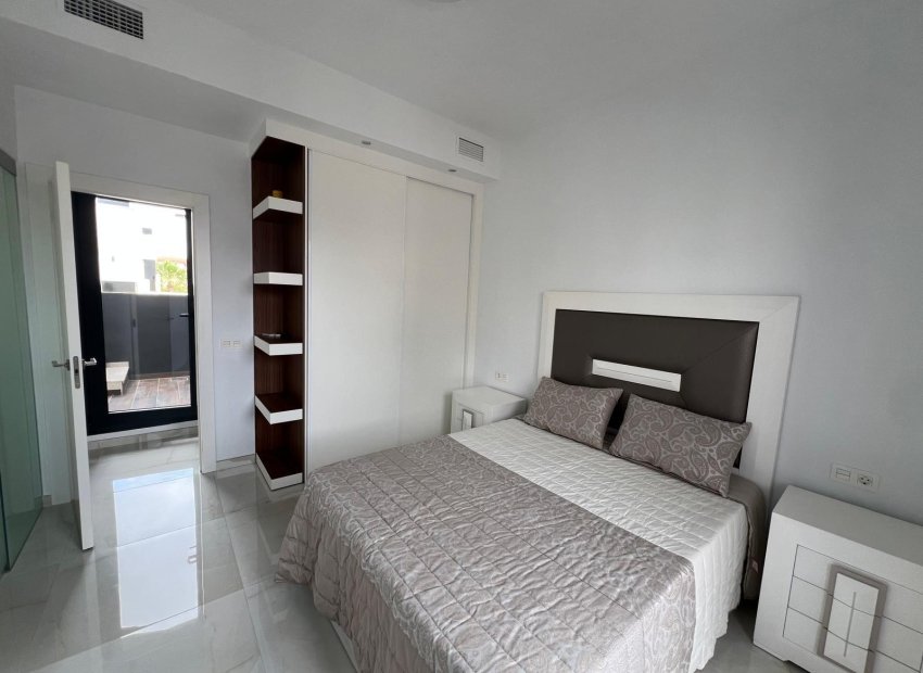 Resale - Villa - Orihuela Costa - Lomas De Cabo Roig