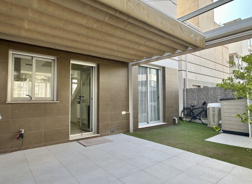 Resale - Villa - Orihuela Costa - Lomas De Cabo Roig