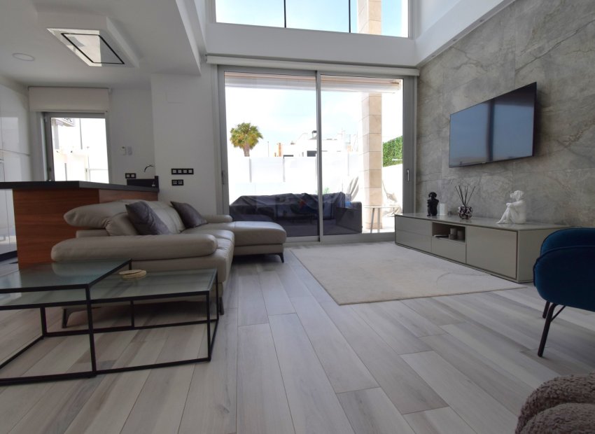 Resale - Villa - Orihuela Costa - Lomas De Cabo Roig