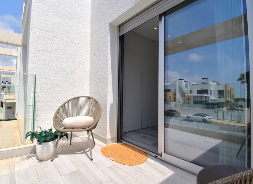Resale - Villa - Orihuela Costa - Lomas De Cabo Roig