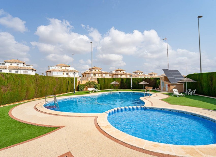 Resale - Villa - Orihuela Costa - Lomas De Cabo Roig
