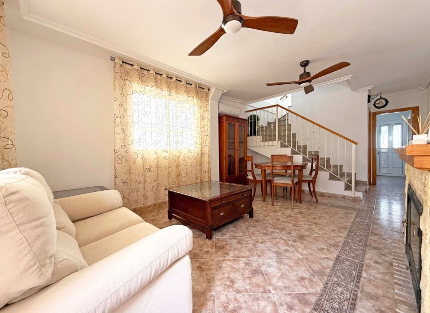 Resale - Villa - Orihuela Costa - Los Altos