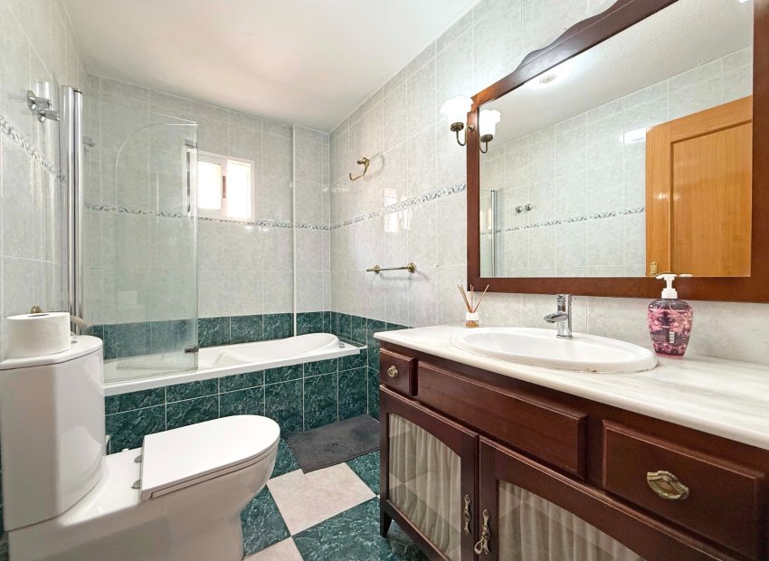 Resale - Villa - Orihuela Costa - Los Altos