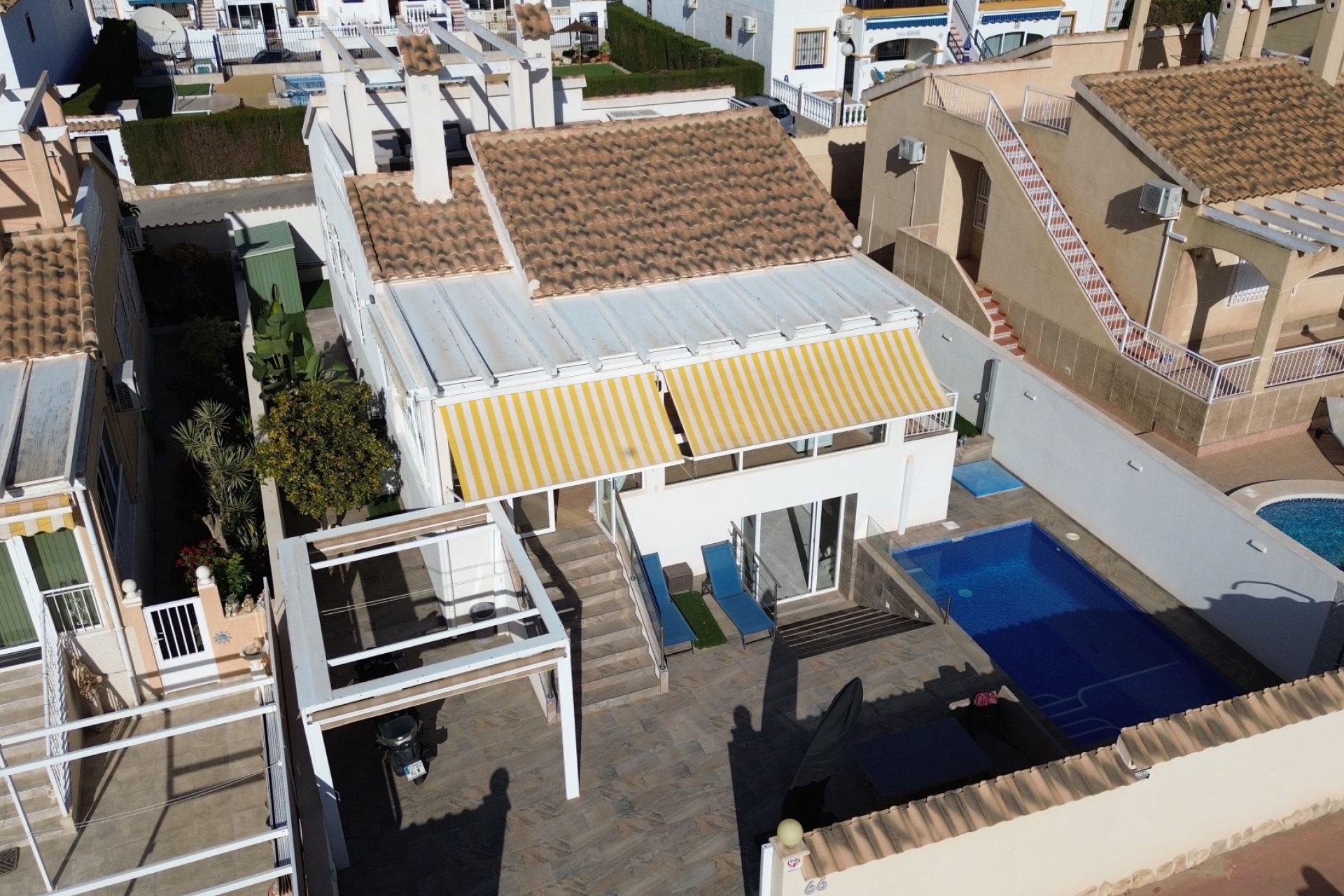 Resale - Villa - Orihuela Costa - Los Altos