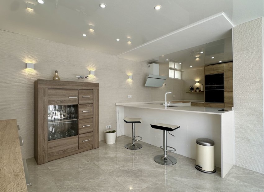 Resale - Villa - Orihuela Costa - Los Altos