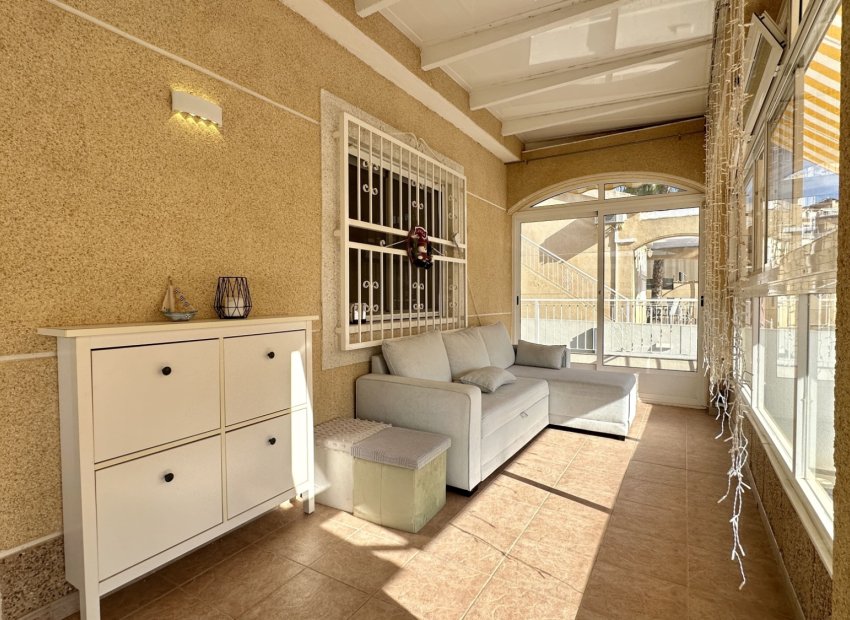 Resale - Villa - Orihuela Costa - Los Altos