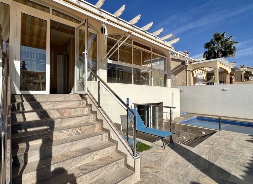 Resale - Villa - Orihuela Costa - Los Altos