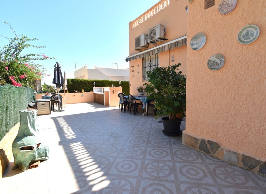 Resale - Villa - Orihuela Costa - Los Balcones