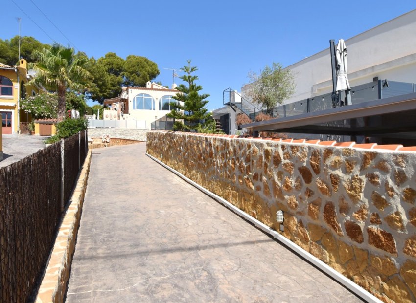 Resale - Villa - Orihuela Costa - Los Balcones