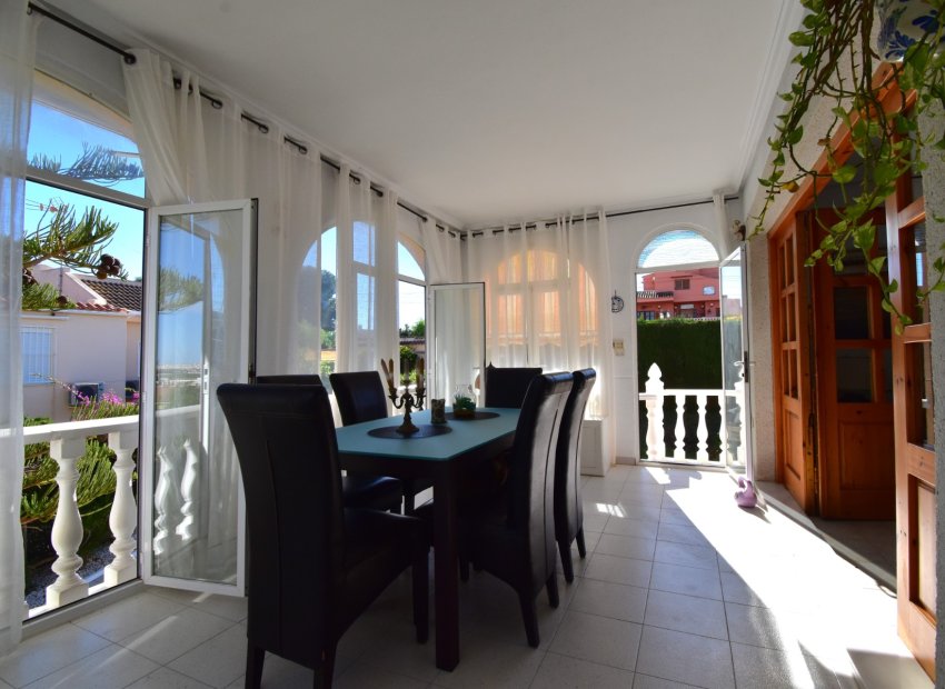 Resale - Villa - Orihuela Costa - Los Balcones