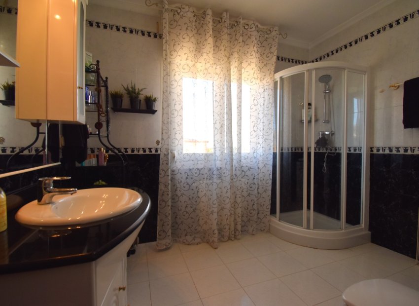 Resale - Villa - Orihuela Costa - Los Balcones