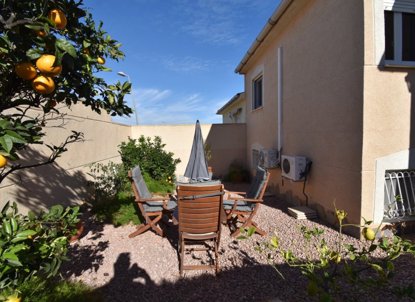 Resale - Villa - Orihuela Costa - Los Balcones