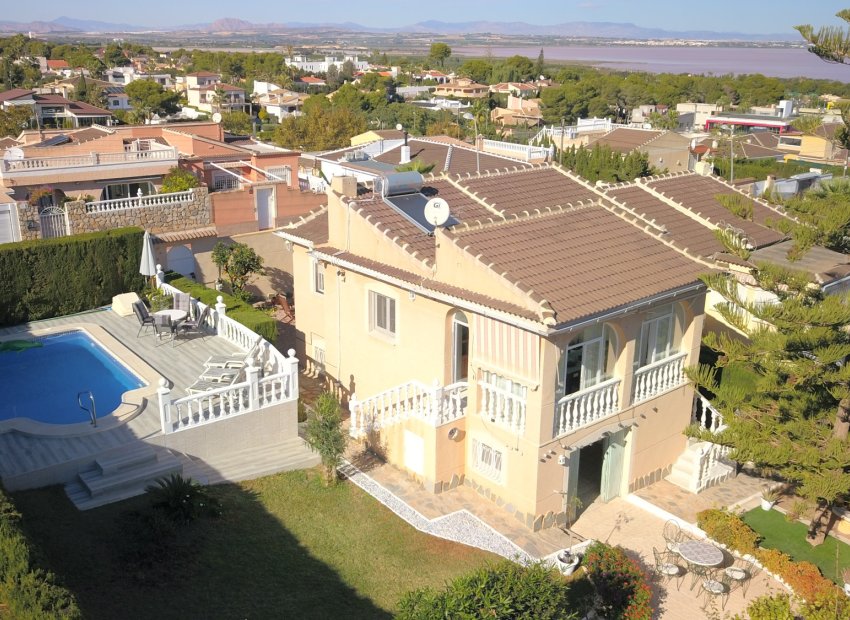 Resale - Villa - Orihuela Costa - Los Balcones