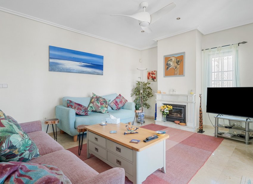 Resale - Villa - Orihuela Costa - Los Dolses