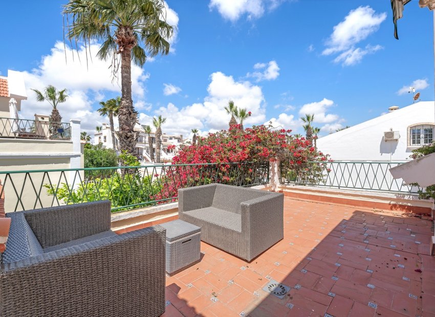 Resale - Villa - Orihuela Costa - Los Dolses