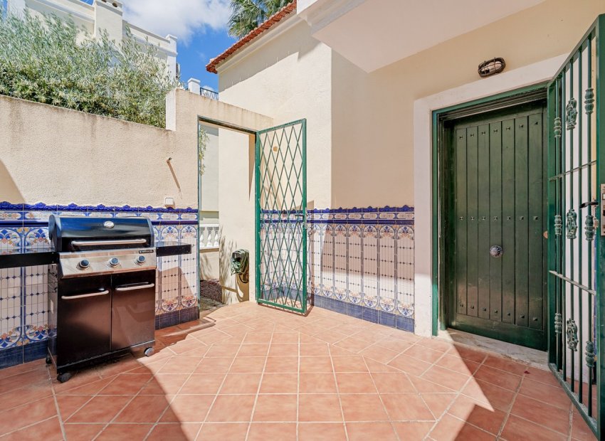 Resale - Villa - Orihuela Costa - Los Dolses