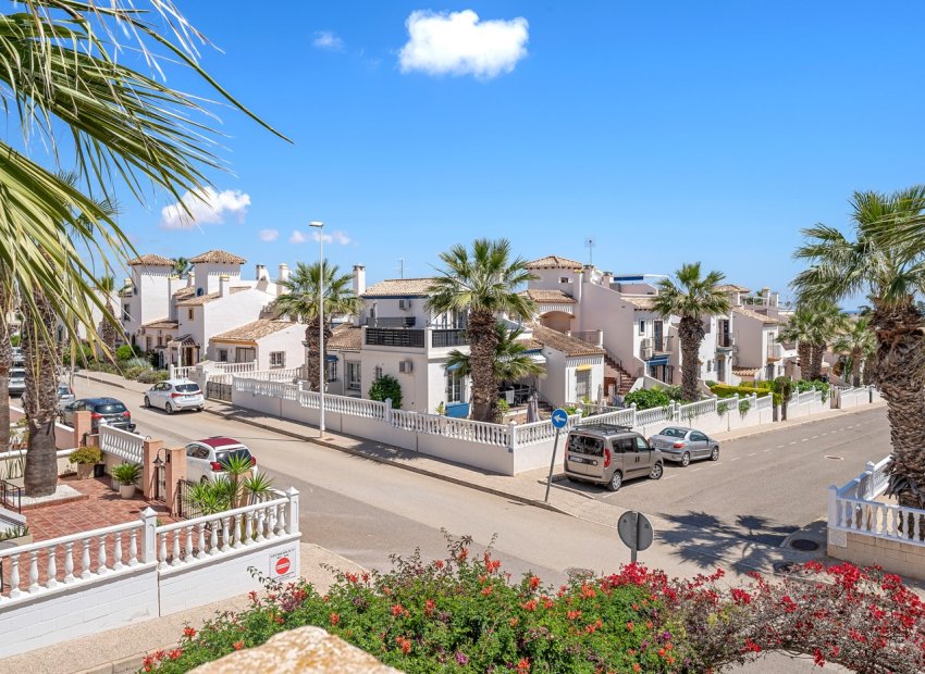 Resale - Villa - Orihuela Costa - Los Dolses